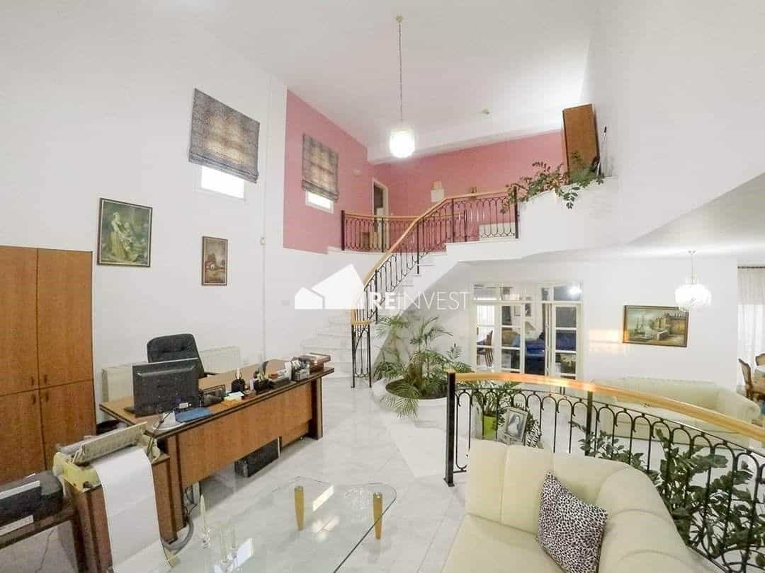Будинок в Larnaca, Larnaca 10766780