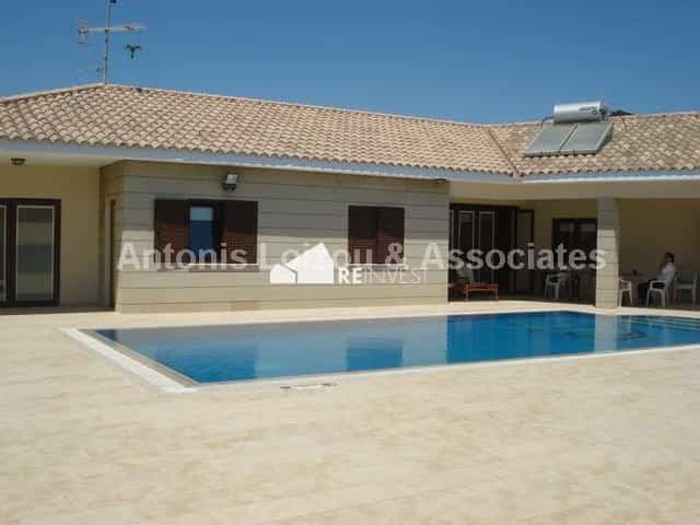жилой дом в Aradippou, Larnaka 10766886