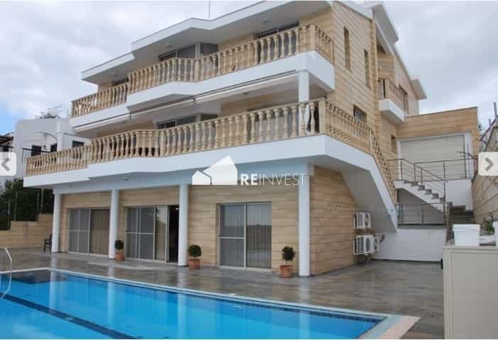 жилой дом в Peyia, Paphos 10766919