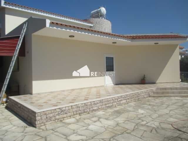 House in Dromolaxia, Larnaka 10767014