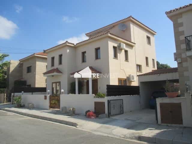 Haus im Aradippou, Larnaca 10767046