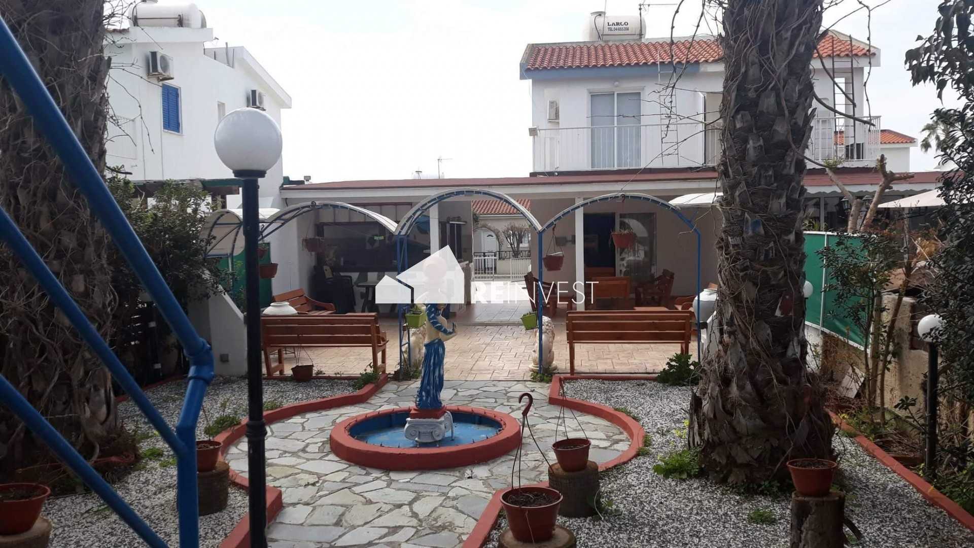 Haus im Perivolia, Larnaca 10767490