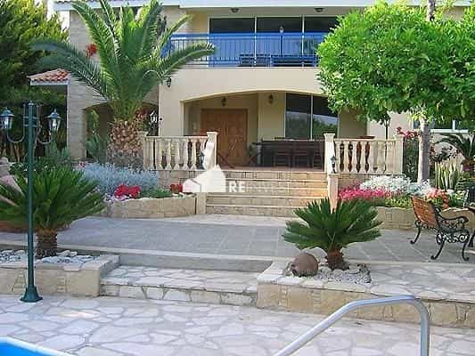 بيت في Yunus, Limasol 10767761