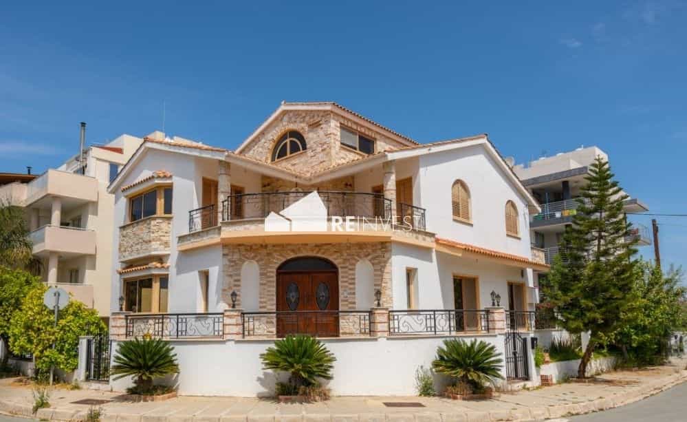 Talo sisään Latsia, Nicosia 10768050