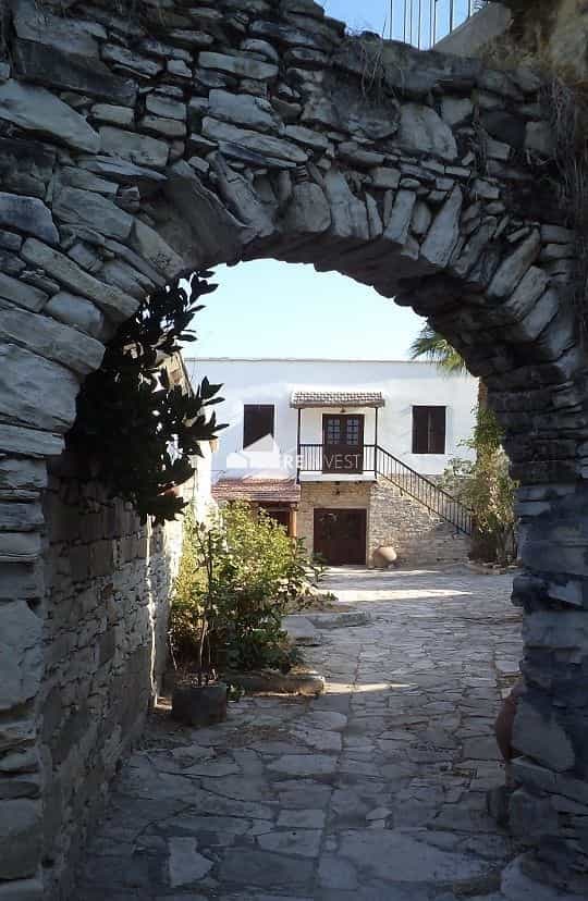 rumah dalam Pano Lefkara, Larnaka 10768260