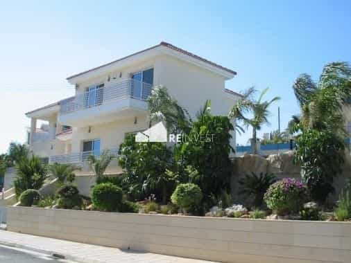 Talo sisään Mouttagiaka, Limassol 10768389