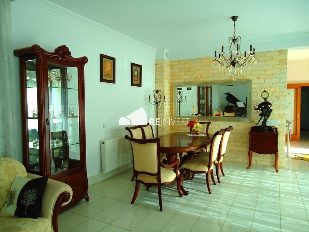 rumah dalam Mouttagiaka, Limassol 10768389