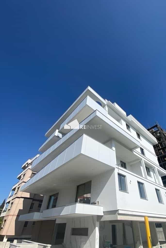 Condominium dans Strovolos, Nicosia 10768643