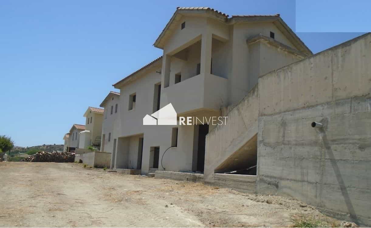 Huis in Pano Lefkara, Larnaca 10768870