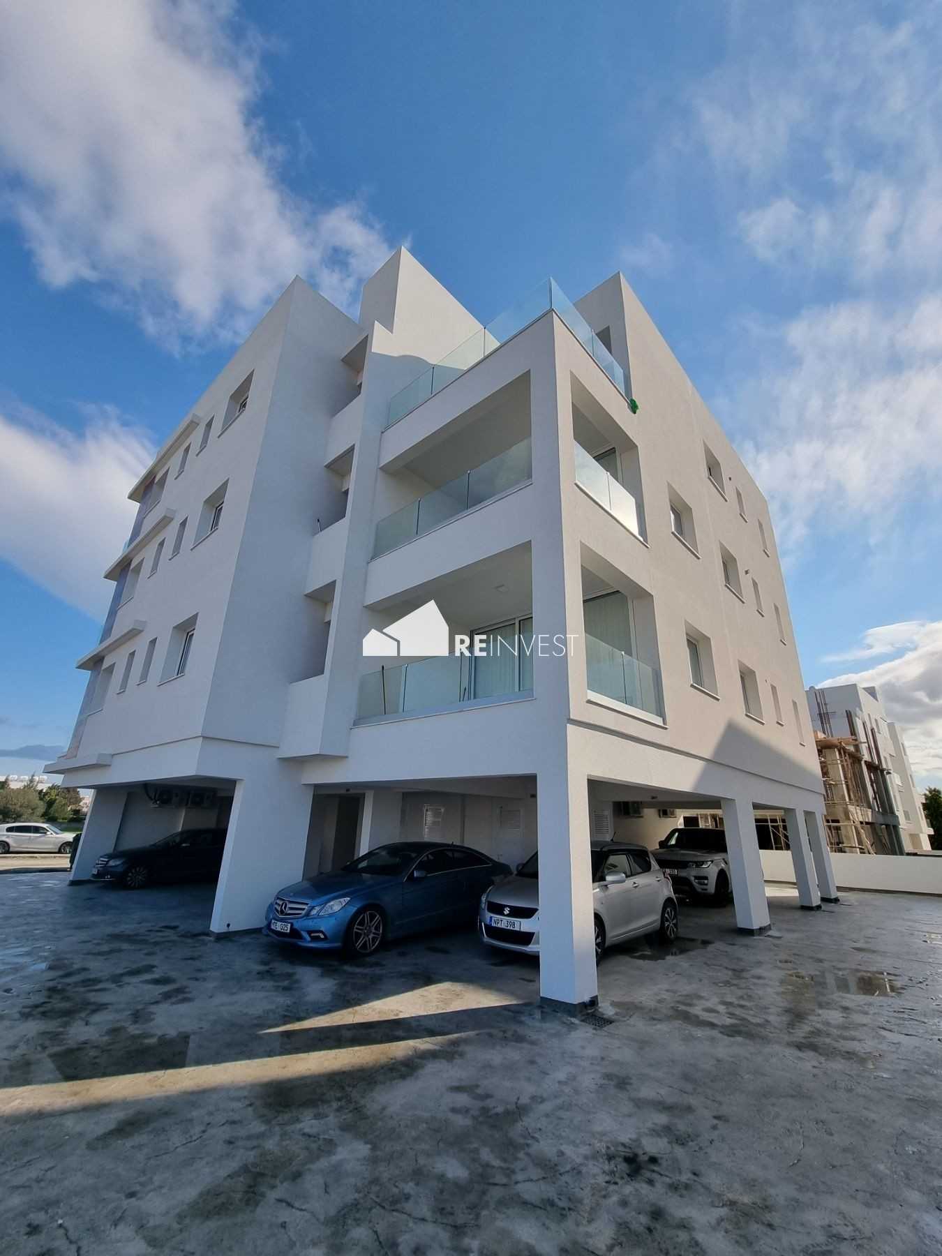 公寓 在 Strovolos, Nicosia 10768909