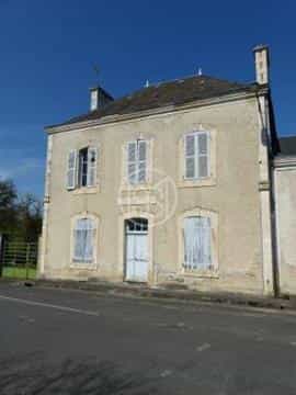 Rumah di Brigueil-le-Chantre, Nouvelle-Aquitaine 10769212