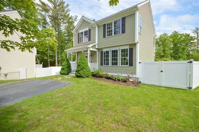Hus i Pine Hill Acres, Massachusetts 10769808