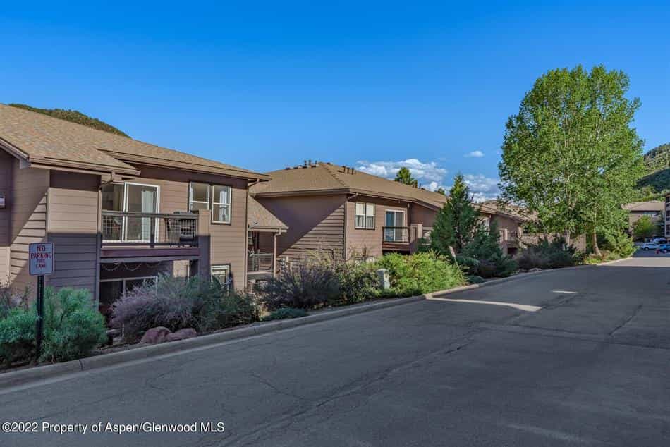 House in Glenwood Springs, Colorado 10769920