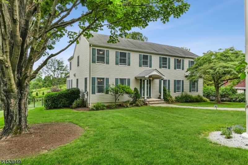 House in Mendham, New Jersey 10770511