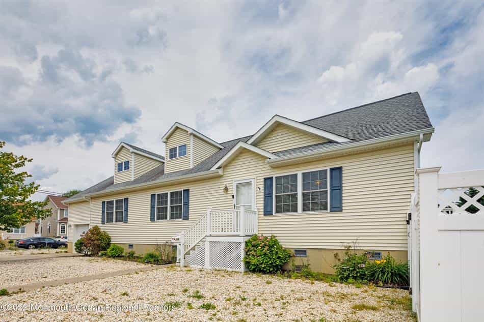 House in Point Pleasant Beach, New Jersey 10770520