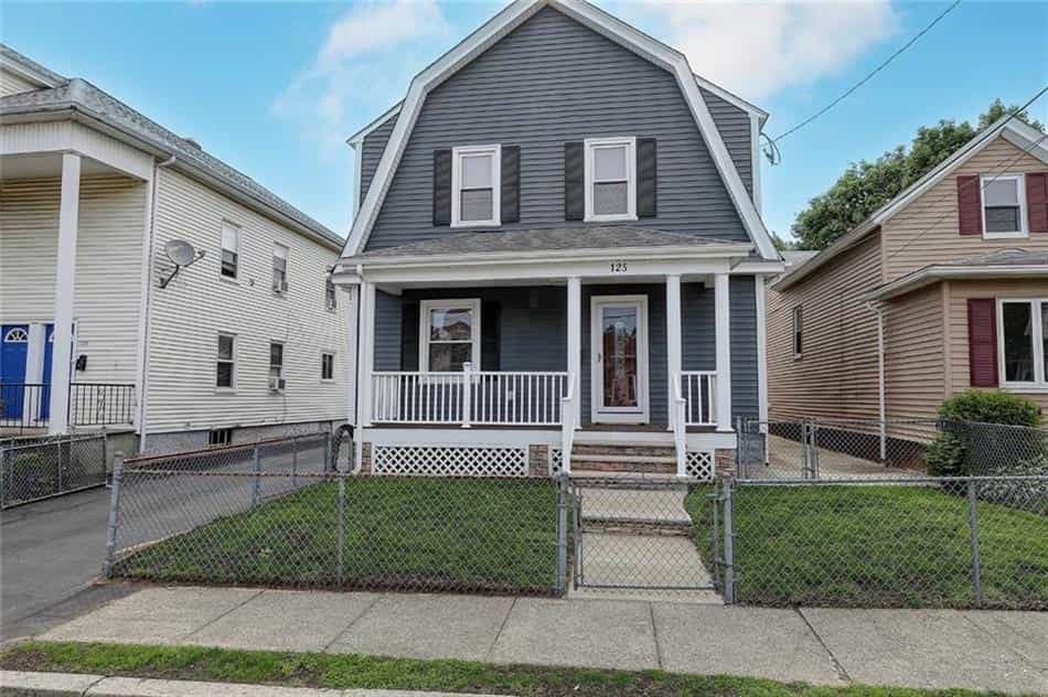 House in East Providence, Rhode Island 10770577