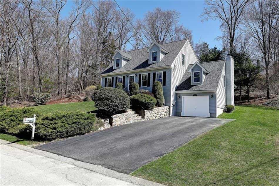 House in Lippitt Estate, Rhode Island 10770658