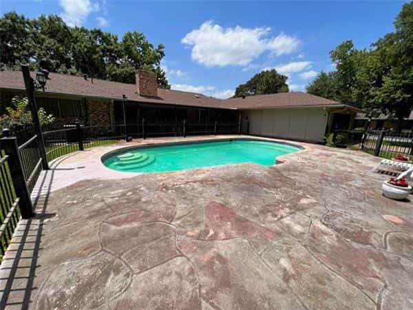 House in Greenville, Texas 10770938
