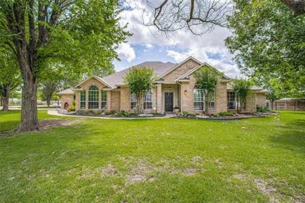 House in Midlothian, Texas 10771000