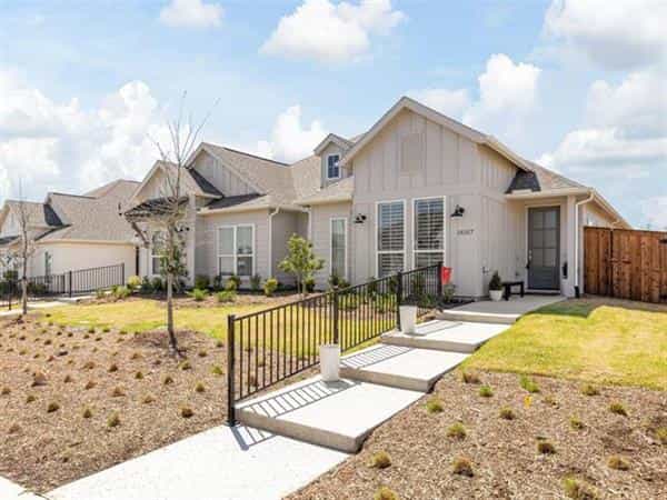 House in Aledo, Texas 10771022