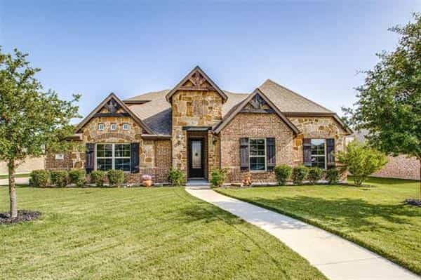 House in Red Oak, Texas 10771035