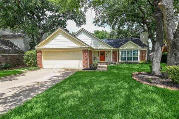 House in Euless, Texas 10771069