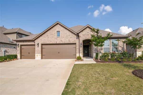 House in Travis Ranch, Texas 10771074