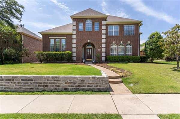 House in Plano, Texas 10771119