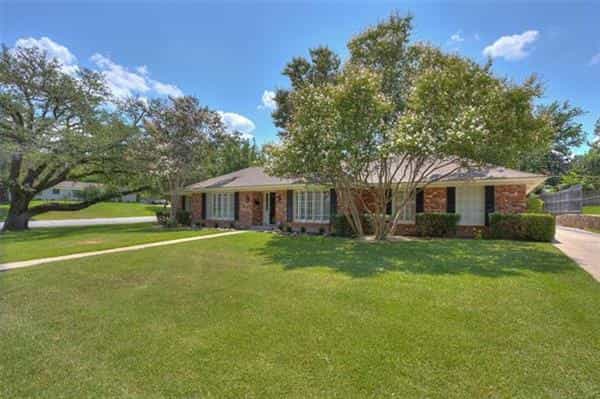 House in Westworth Village, Texas 10771153