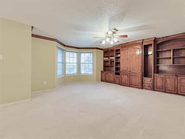 House in The Colony, Texas 10771280