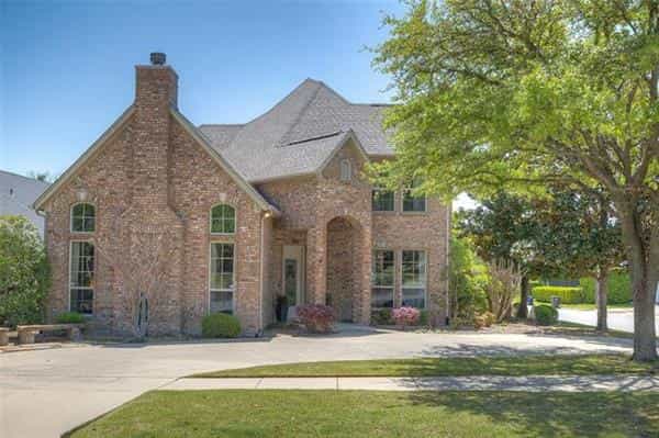 House in Westover Hills, Texas 10771410