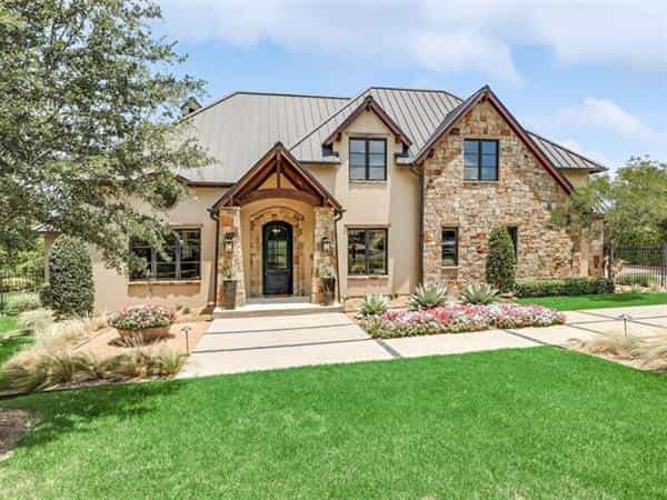 House in Westlake, Texas 10771513
