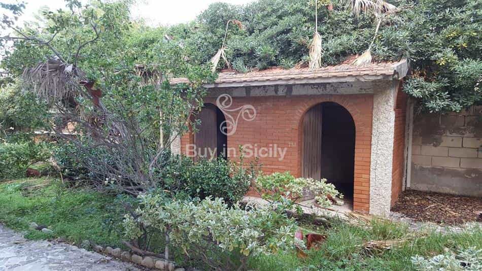 House in , Sicily 10771540