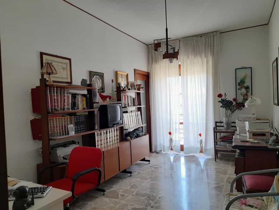 公寓 在 锡拉库扎, 西西里岛 10771543