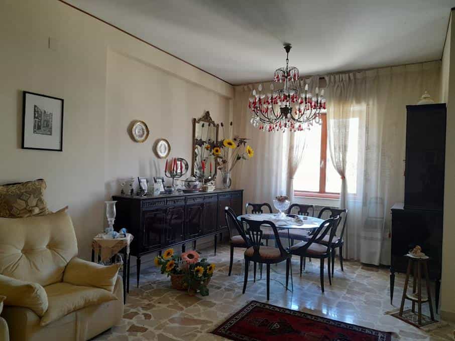 公寓 在 錫拉庫扎, 西西里島 10771543