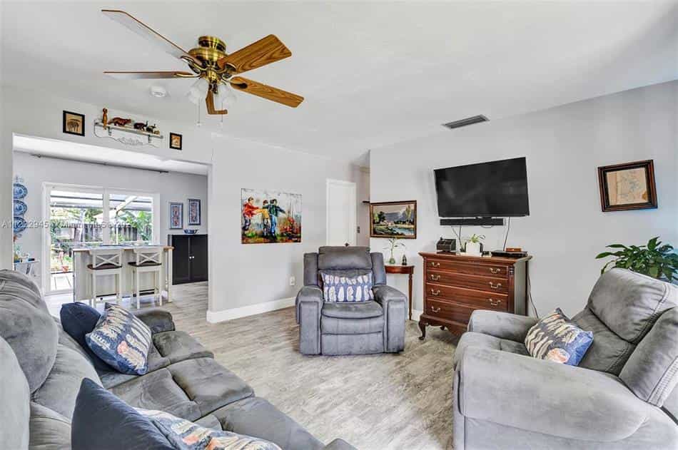 Condominium in Cutler Bay, Florida 10771580