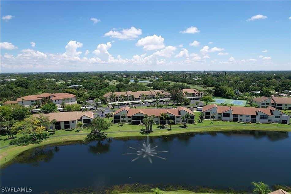 Condominium in Cipressenmeer, Florida 10771608