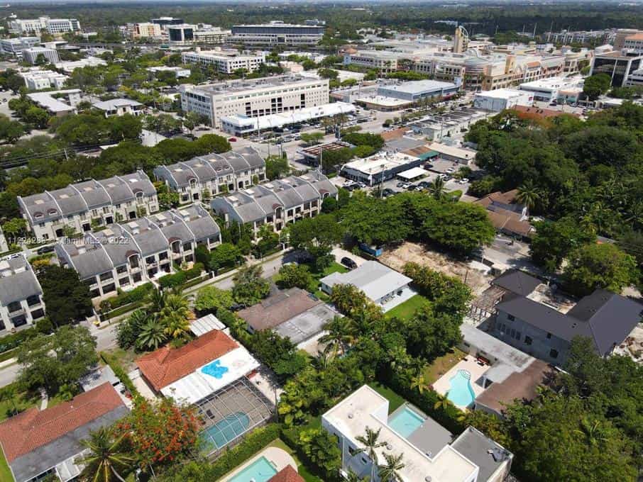 Condominium in Miami, Florida 10771645