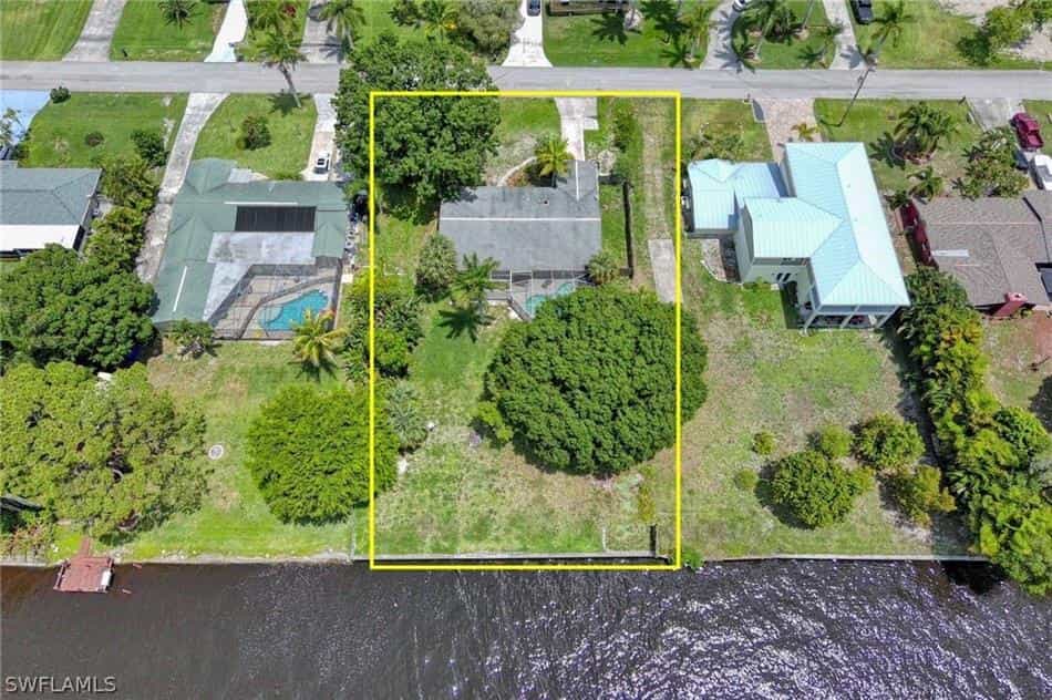 Huis in Lochmoor Waterway Estates, Florida 10771669