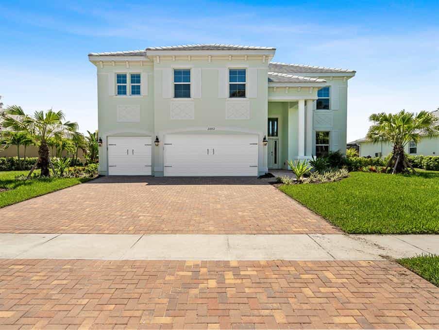 House in Winter Beach, Florida 10771847