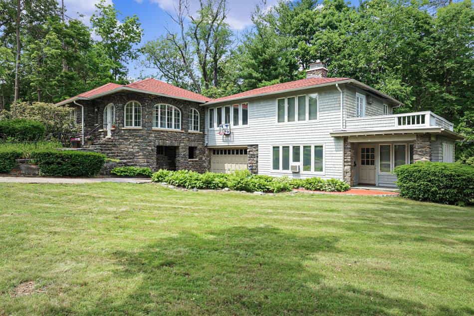 House in Mamaroneck, New York 10772040