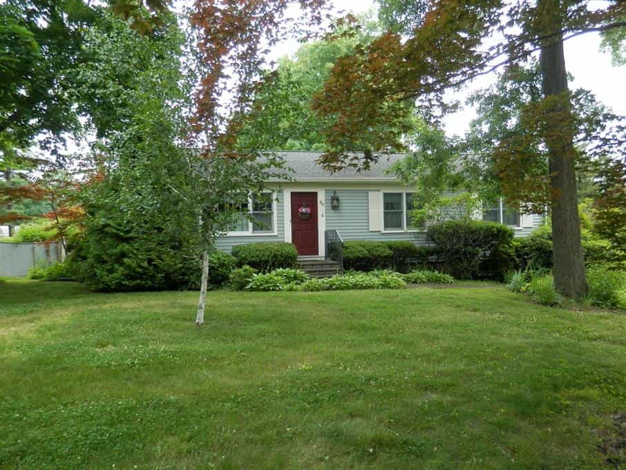 House in Mahopac, New York 10772053