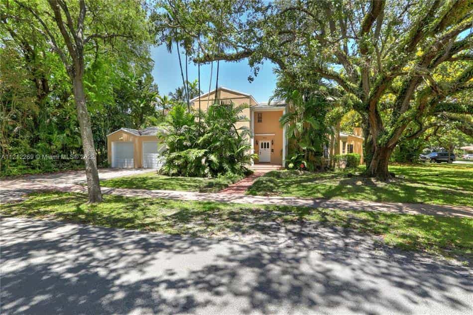 Condominium dans Coral Gables, Florida 10772334