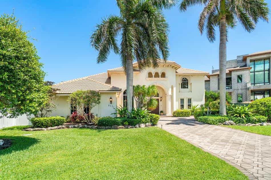 House in Tropic Isle, Florida 10772337