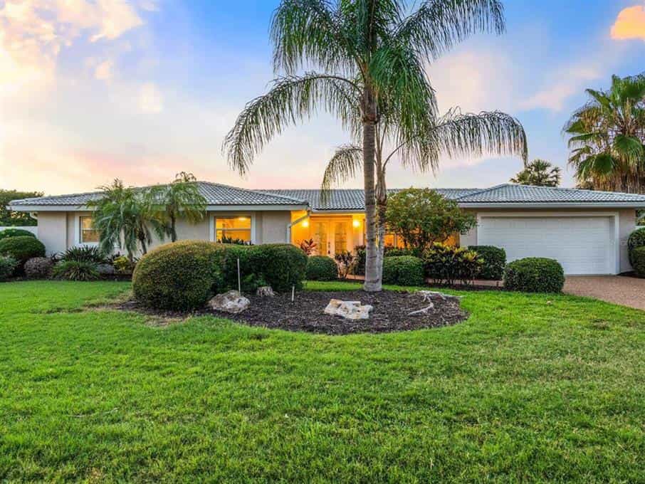 House in Sarasota, Florida 10772357