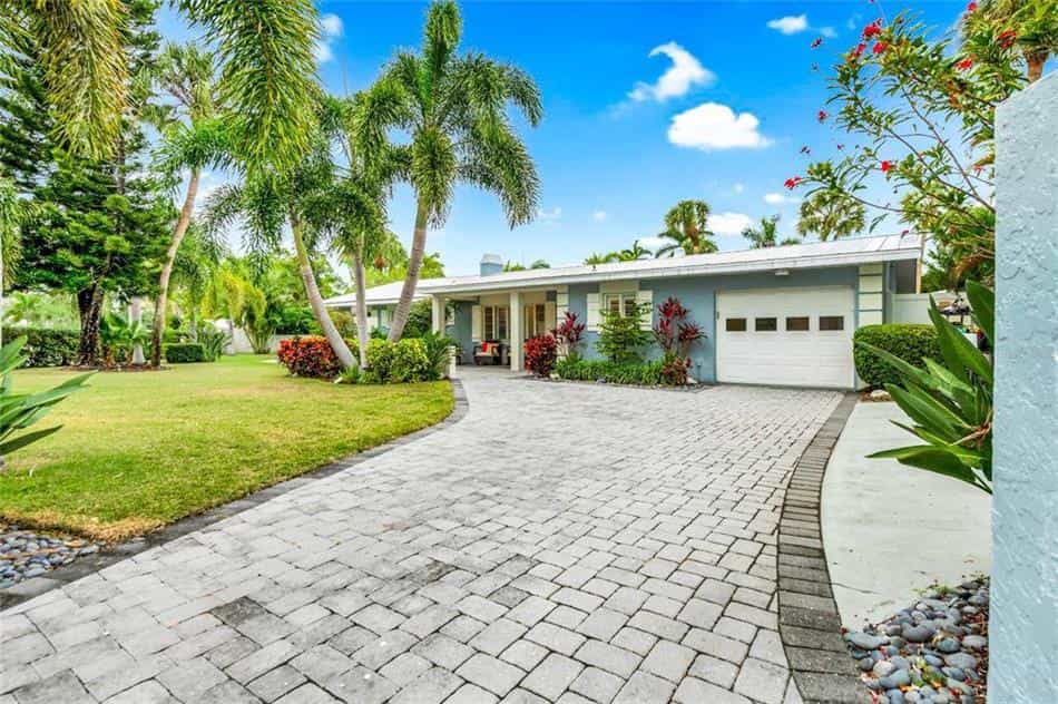 House in Sarasota, Florida 10772383