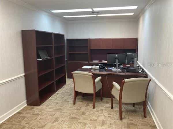 Office in Tampa, Florida 10772397