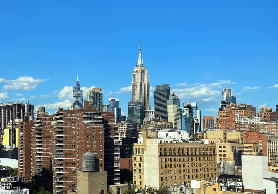 Condominium in New York, New York 10772440