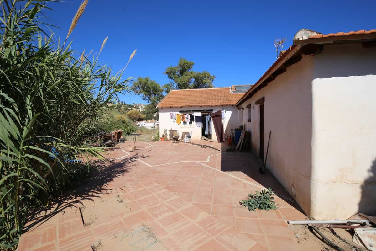 بيت في Benajarafe, Andalucía 10773199