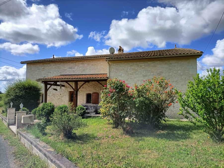 House in Montaut, Nouvelle-Aquitaine 10773430